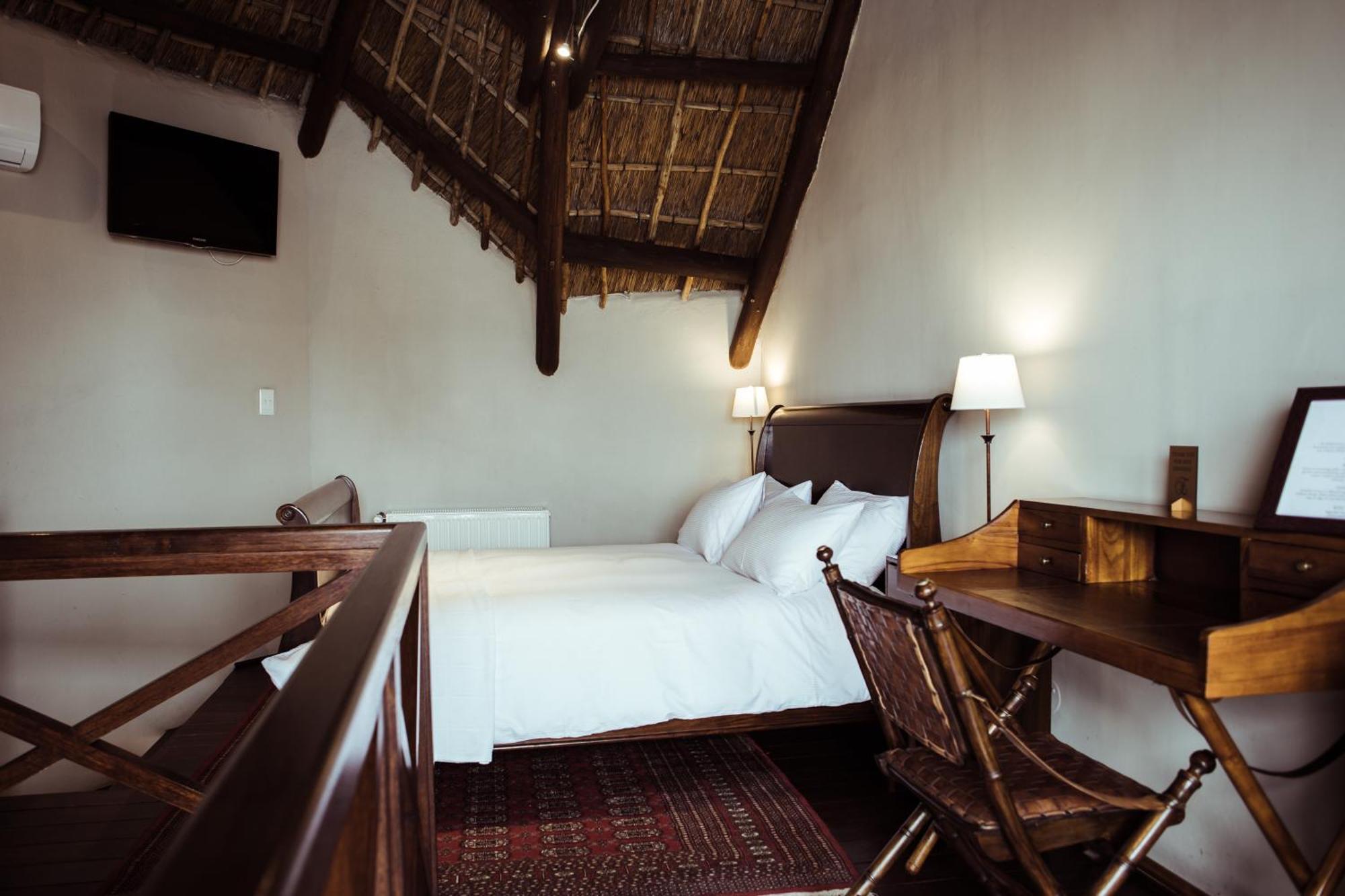 Iris Boutique Hotel Уолфиш-Бей Экстерьер фото